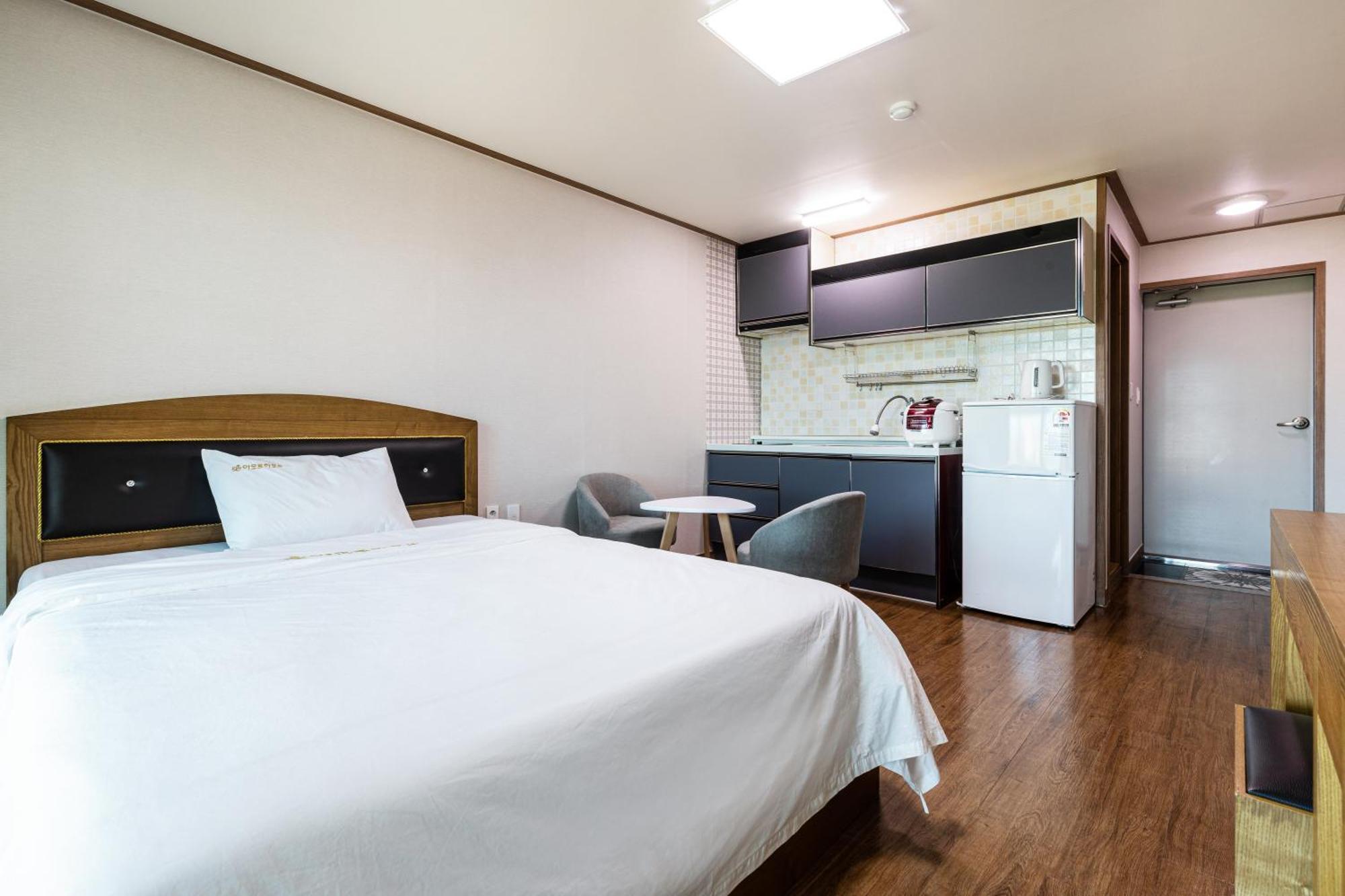 Hotel Amor Csedzsu Szoba fotó