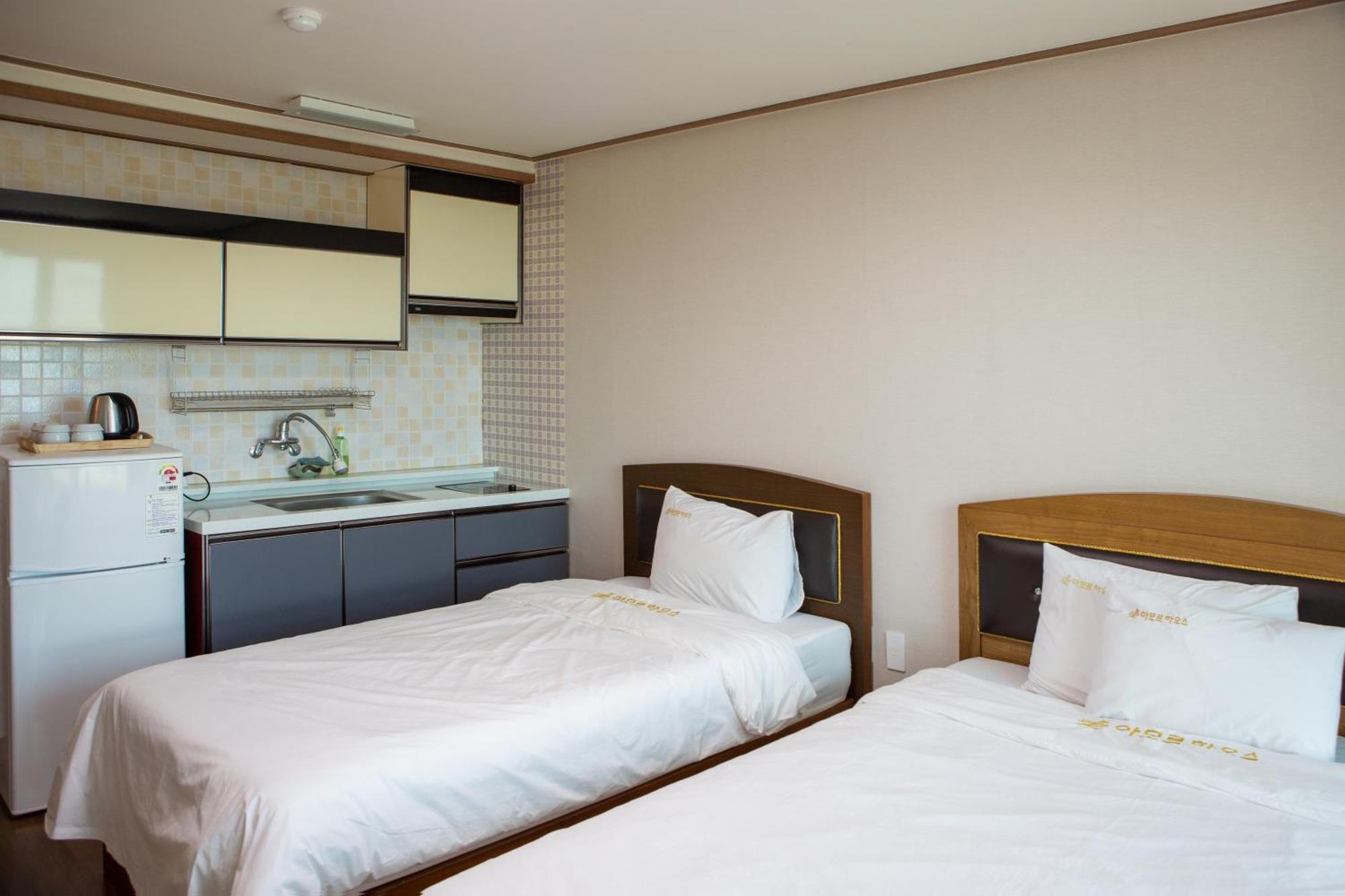 Hotel Amor Csedzsu Szoba fotó