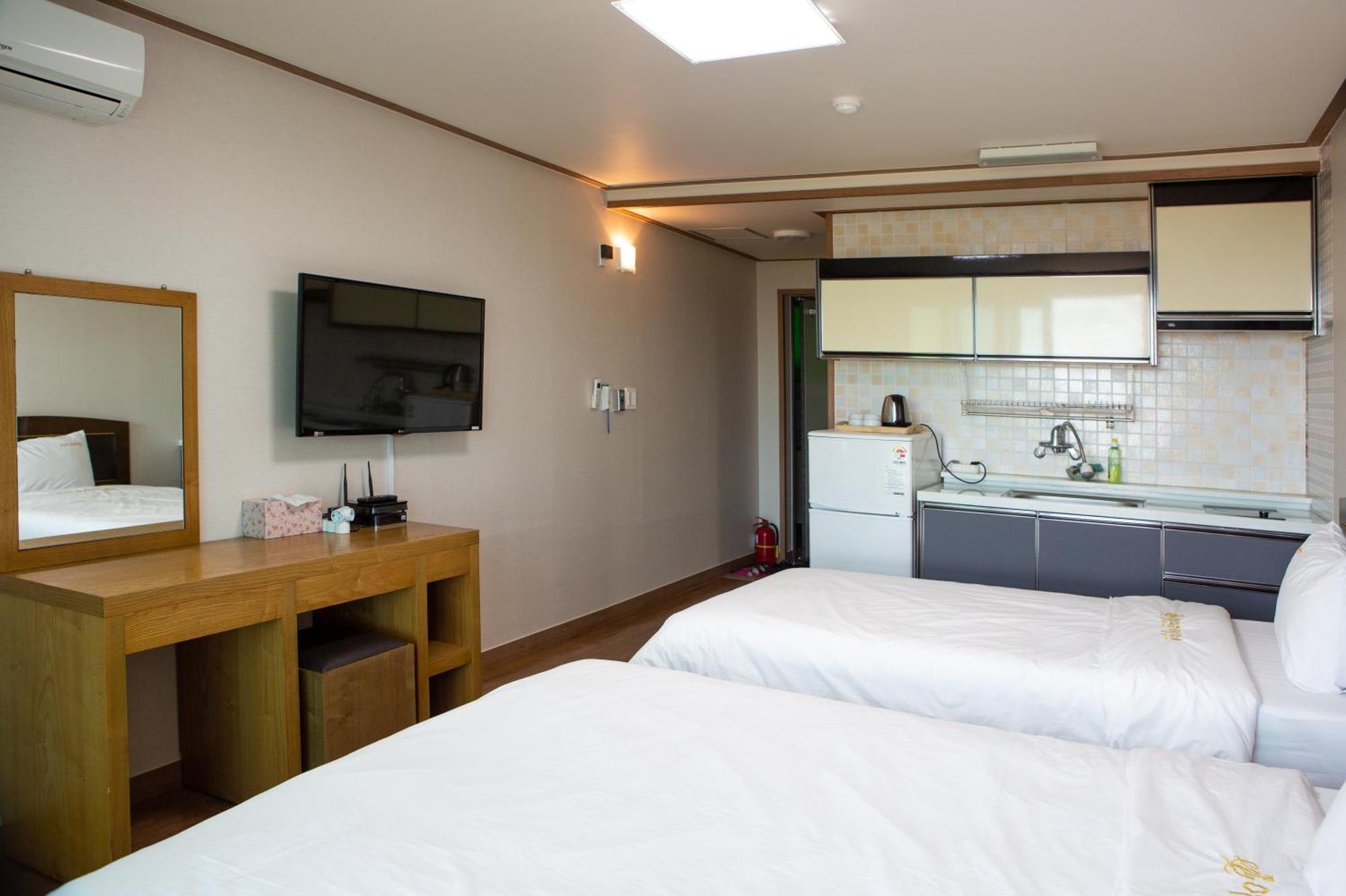 Hotel Amor Csedzsu Szoba fotó